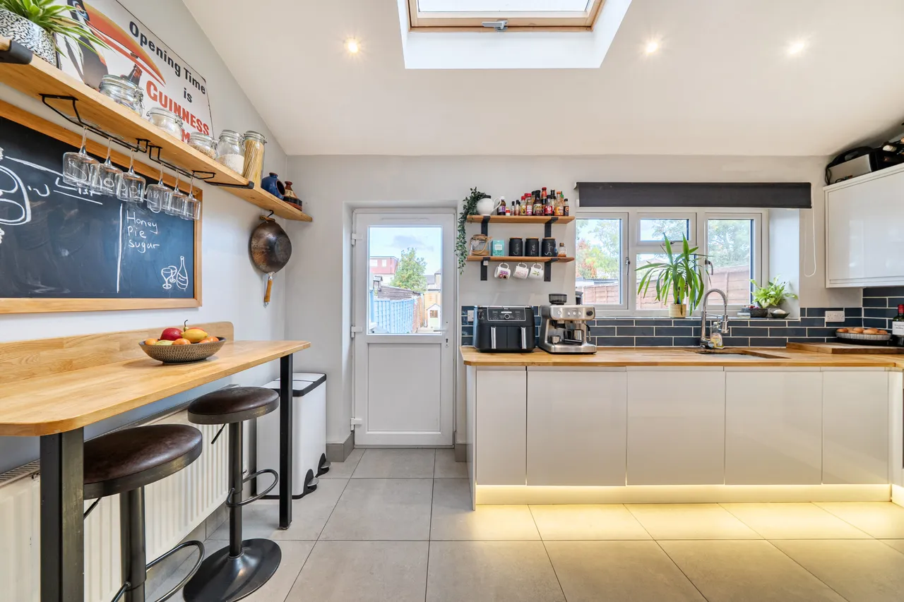 Hartland Drive, Ruislip, HA4, photo 6