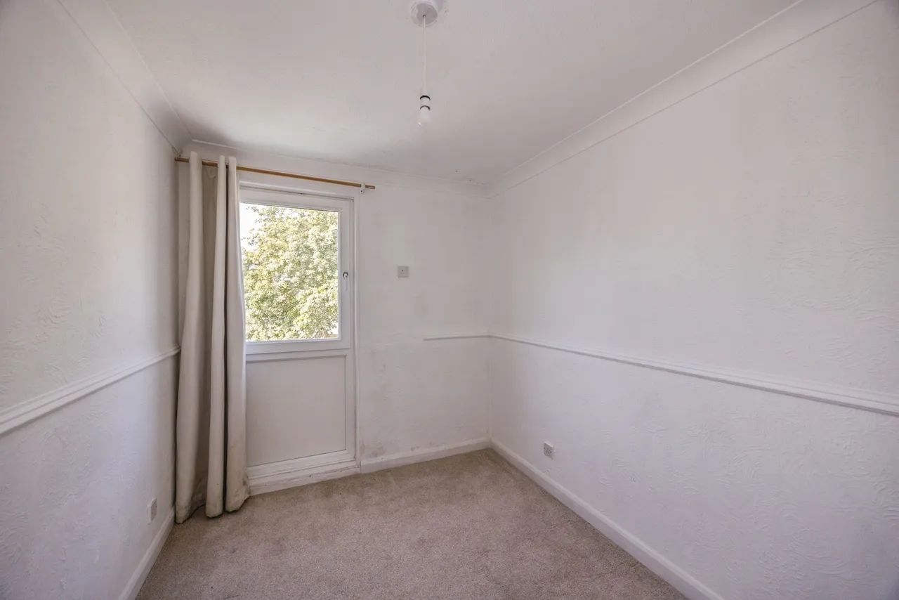 Fulmer Walk, Waterlooville, PO8, photo 16