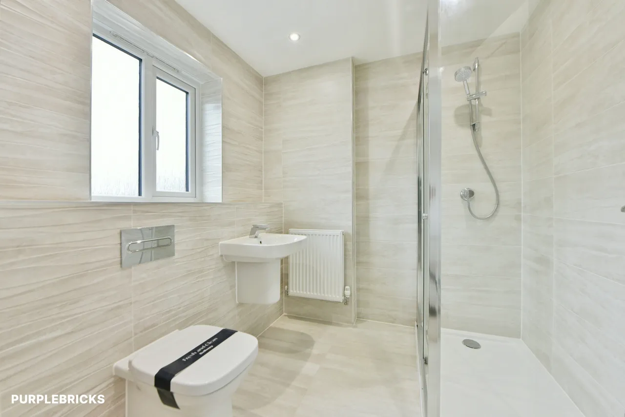 Workers Way, Heywood, OL10, photo 13