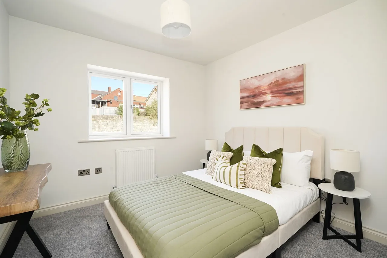 Blyth Road, S66, photo 16