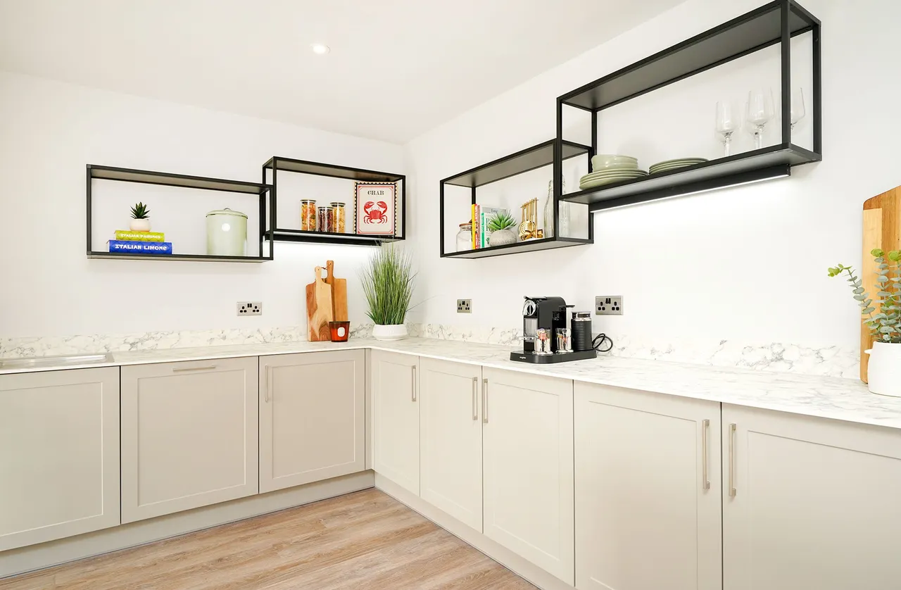 Blyth Road, S66, photo 8