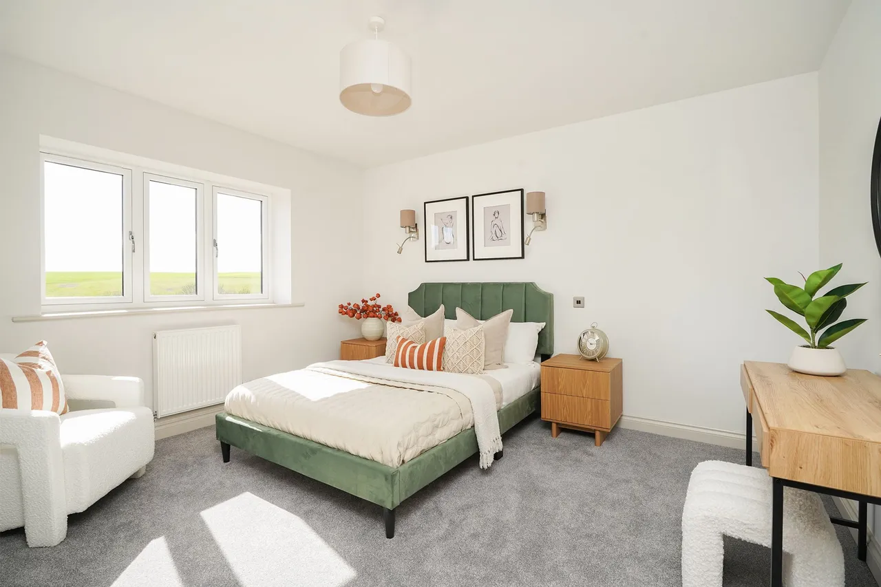 Blyth Road, S66, photo 13