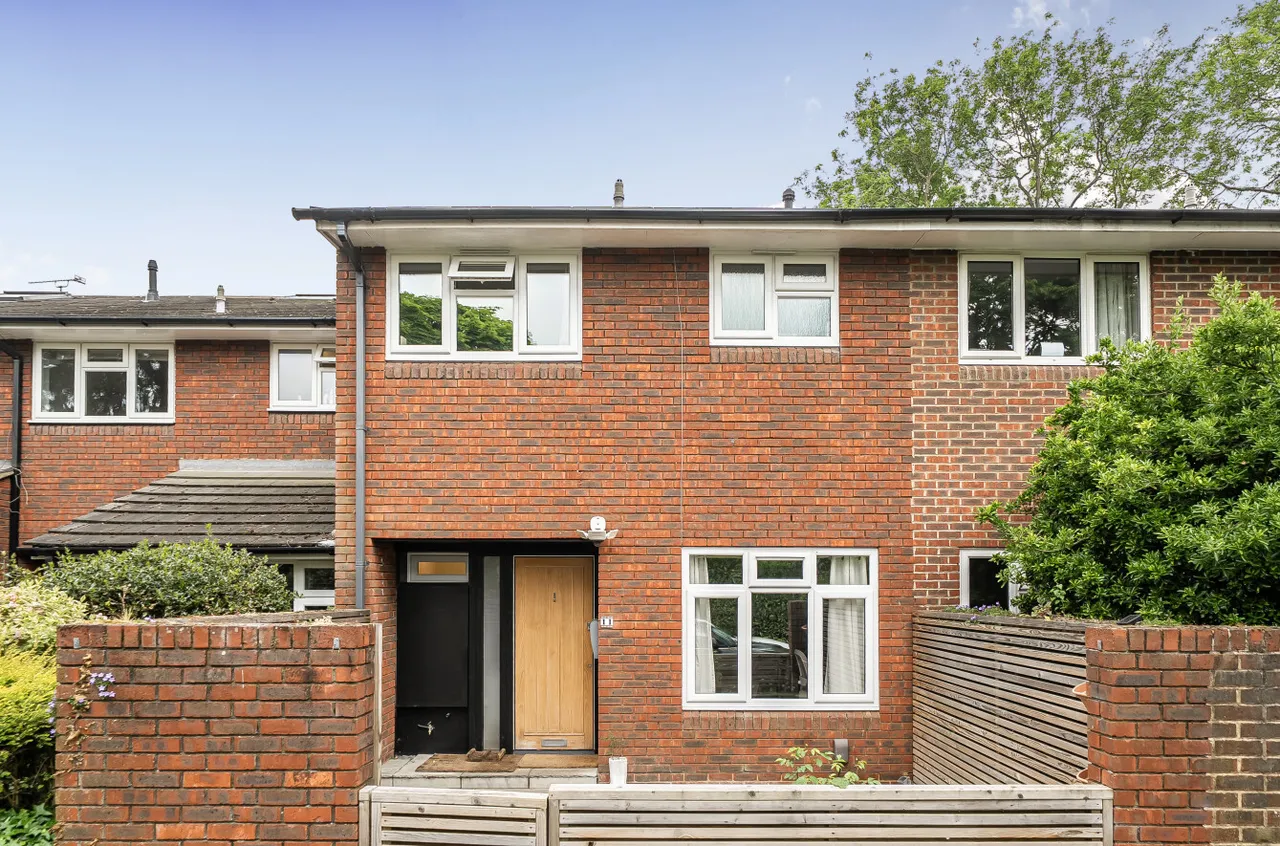 Alexandra Close, Walton On Thames, KT12, photo 20
