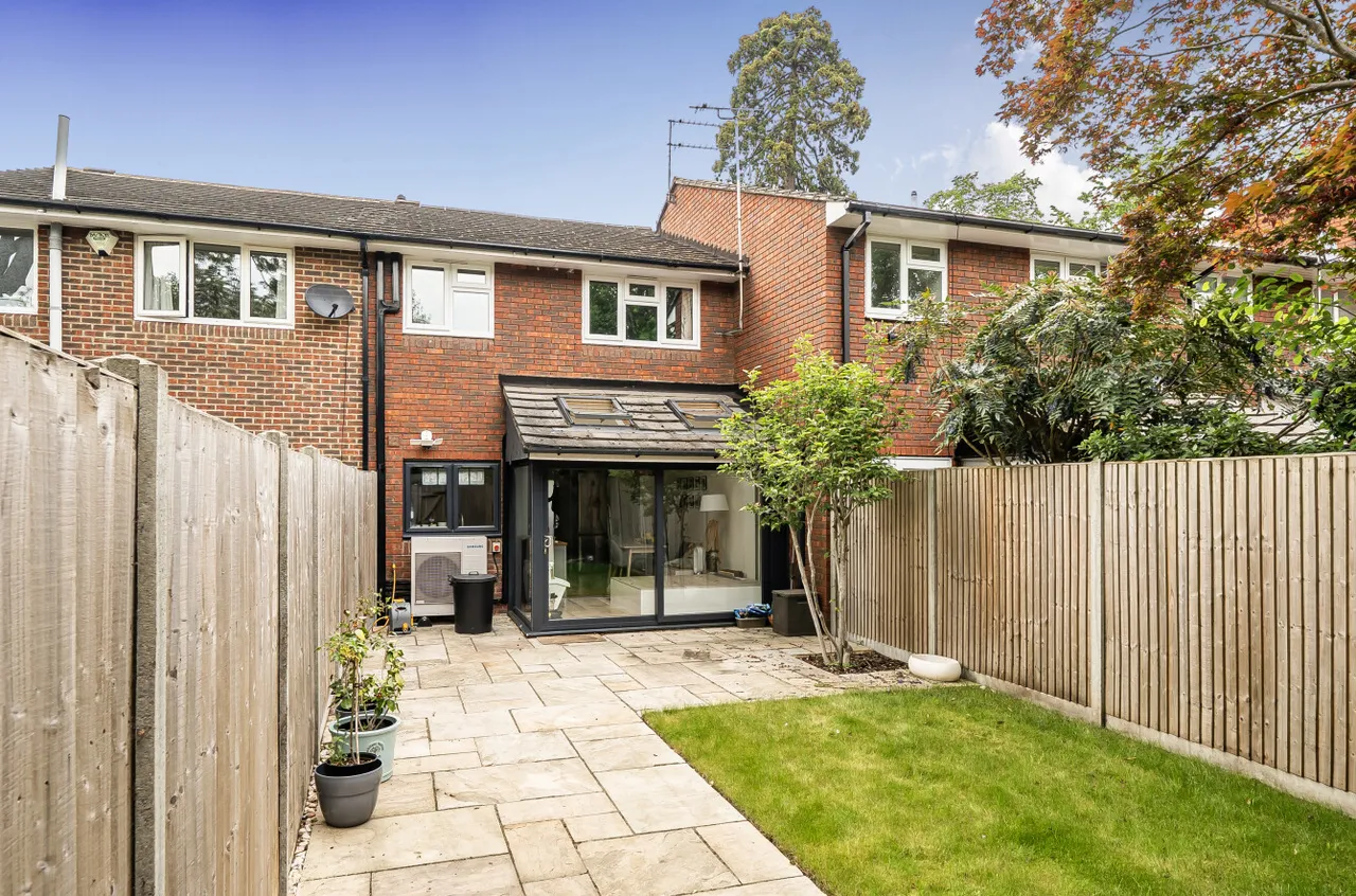 Alexandra Close, Walton On Thames, KT12, photo 18