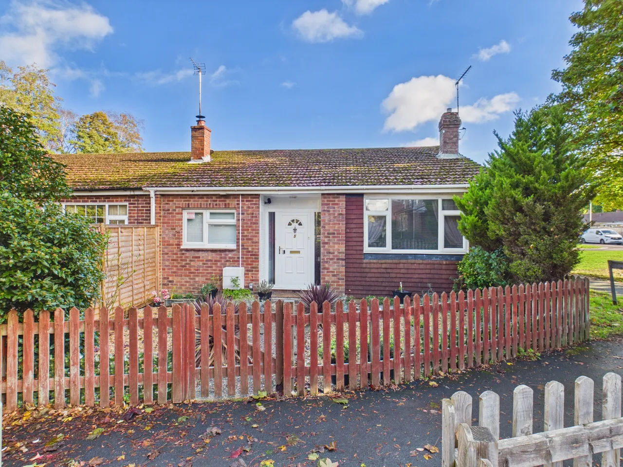 2 bed house for sale, Elmhurst, Tadley, RG26