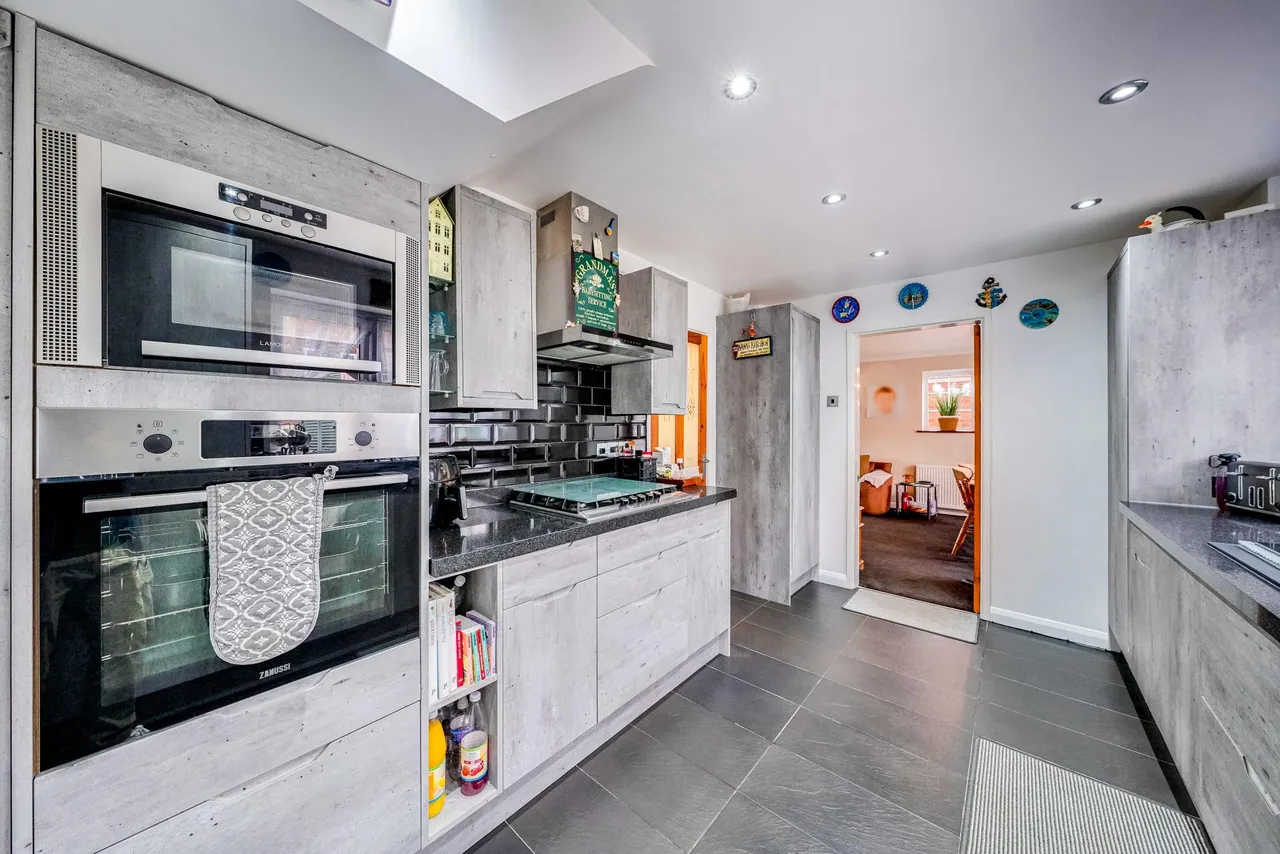 Holland Close, Bromley, BR2, photo 9
