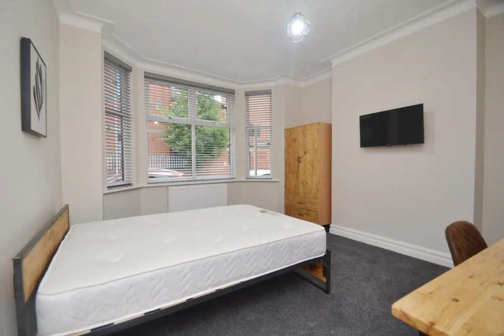 Heald Grove, Rusholme, M14, photo 7