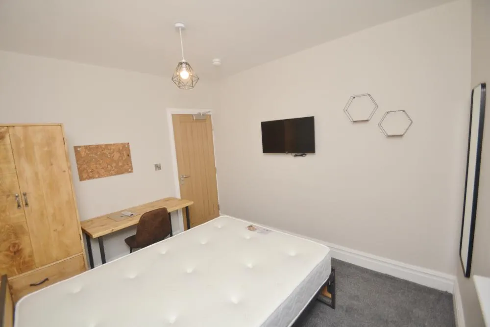 Heald Grove, Rusholme, M14, photo 8
