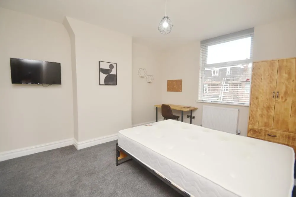 Heald Grove, Rusholme, M14, photo 12