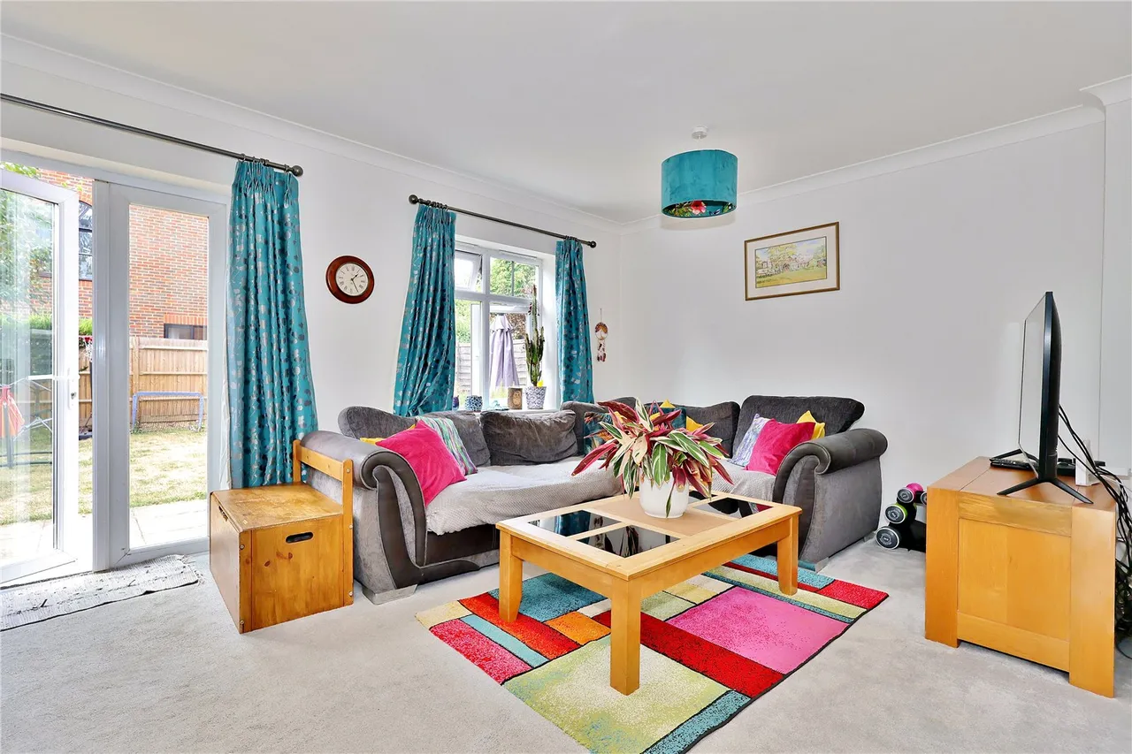 Bonsey Lane, Woking, GU22, photo 13