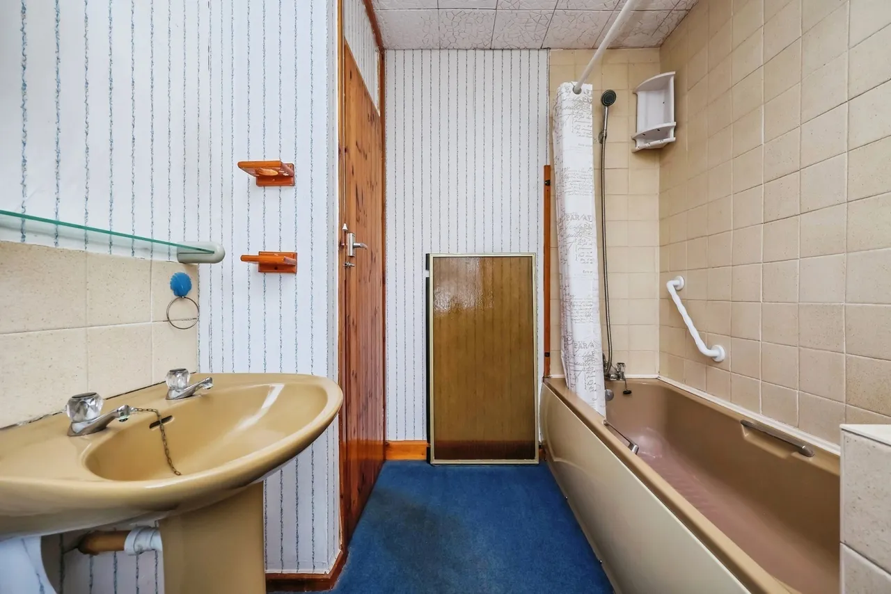 Granton Avenue, Nottingham, Nottinghamshire, NG11, photo 13