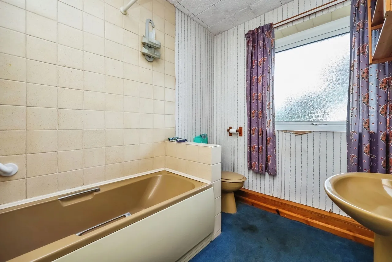 Granton Avenue, Nottingham, Nottinghamshire, NG11, photo 12