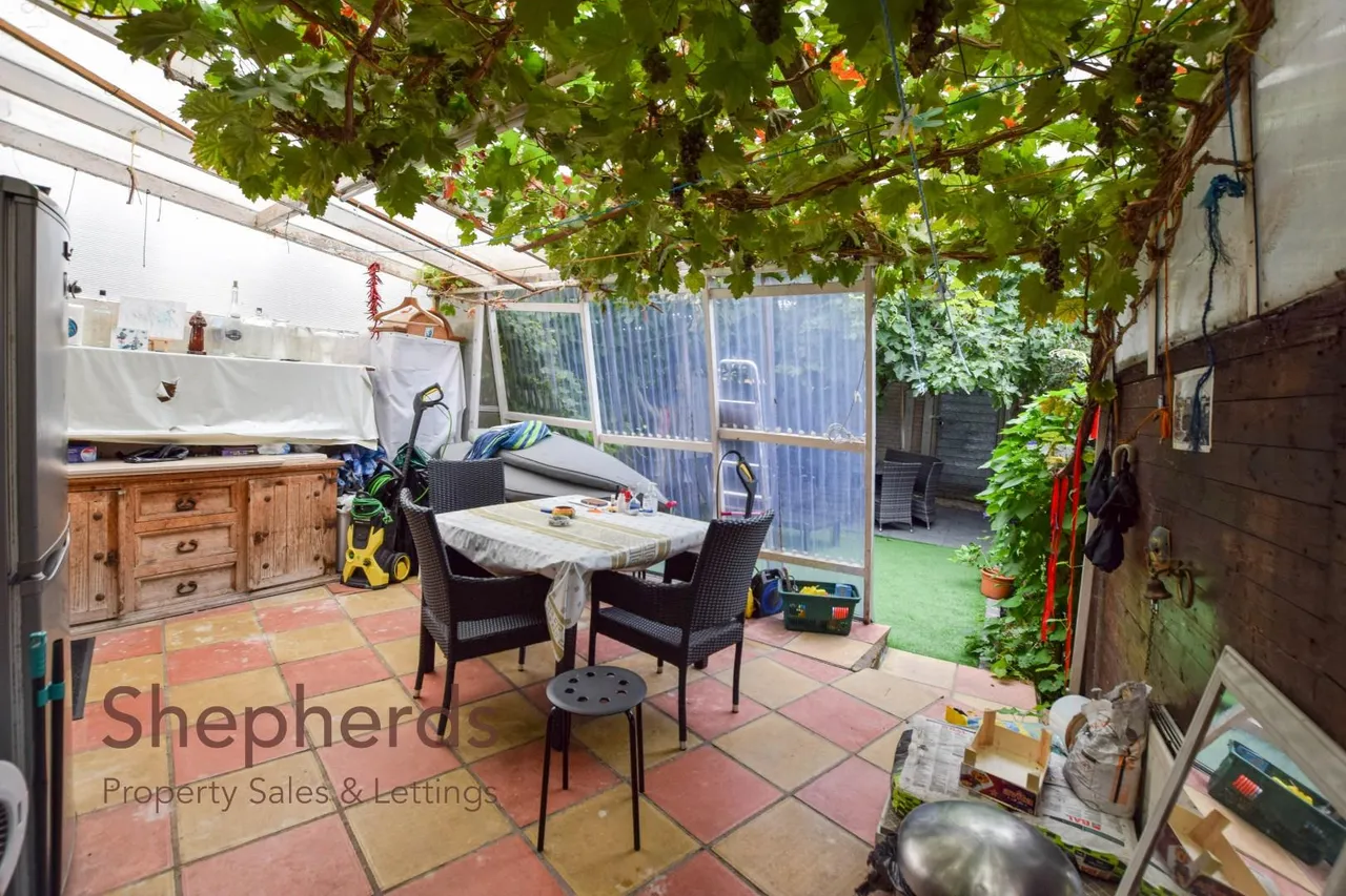 Seaforth Drive, Waltham Cross, EN8, photo 17