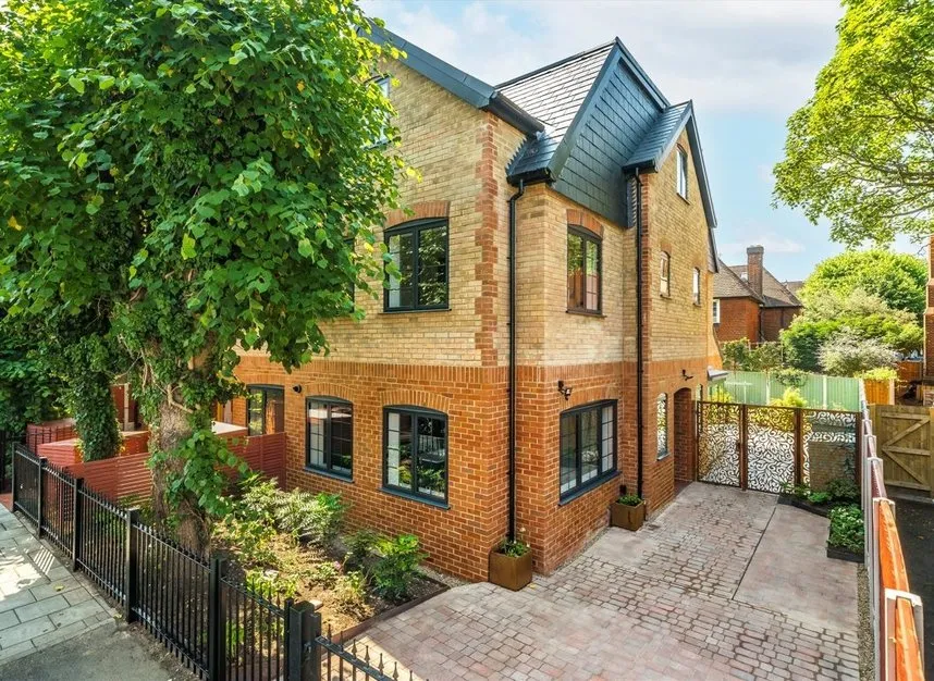 Cricklade Avenue, Streatham Hill, SW2, photo 2