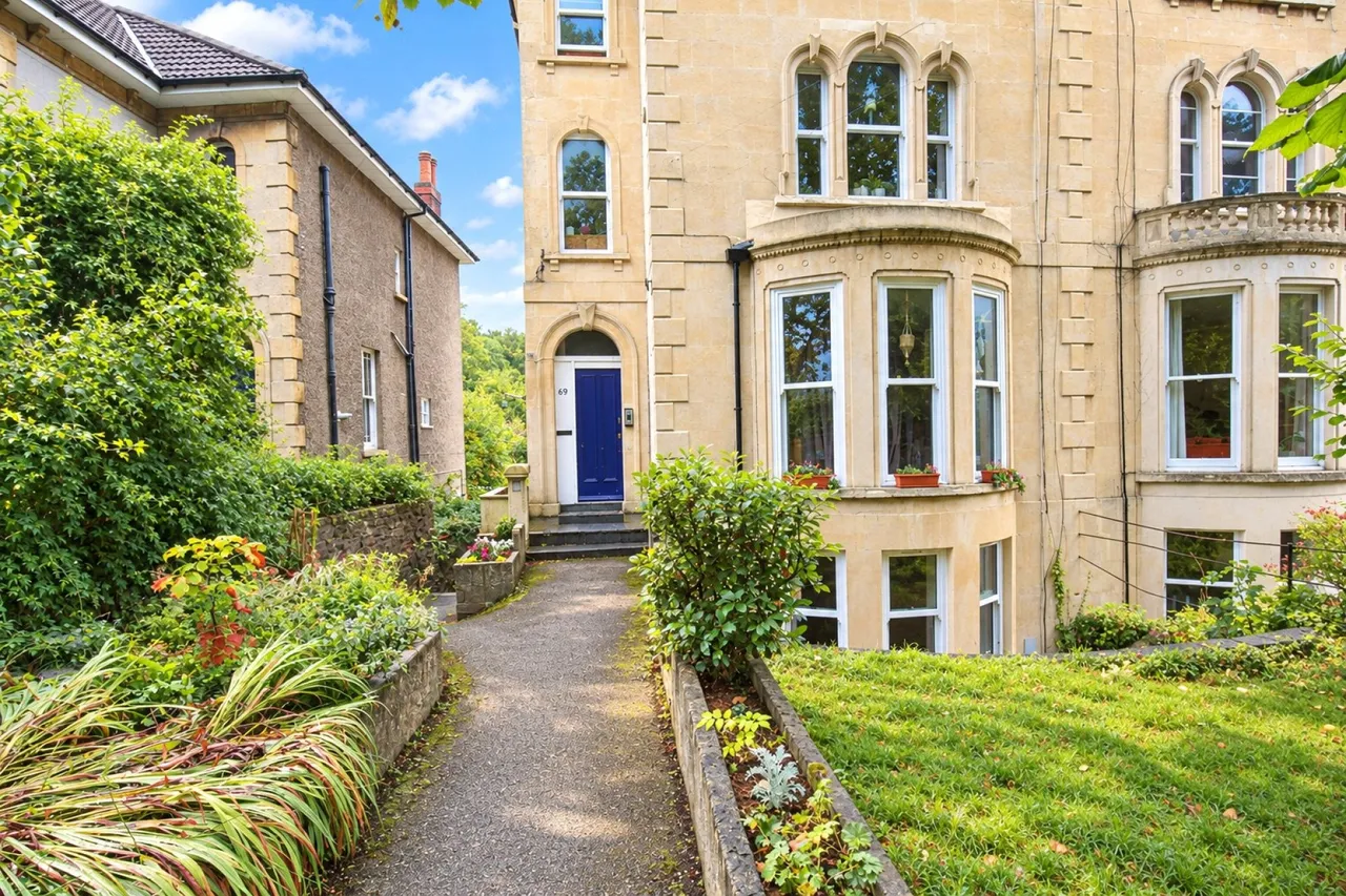 2 bed flat for sale, Redland Road, Bristol, BS6