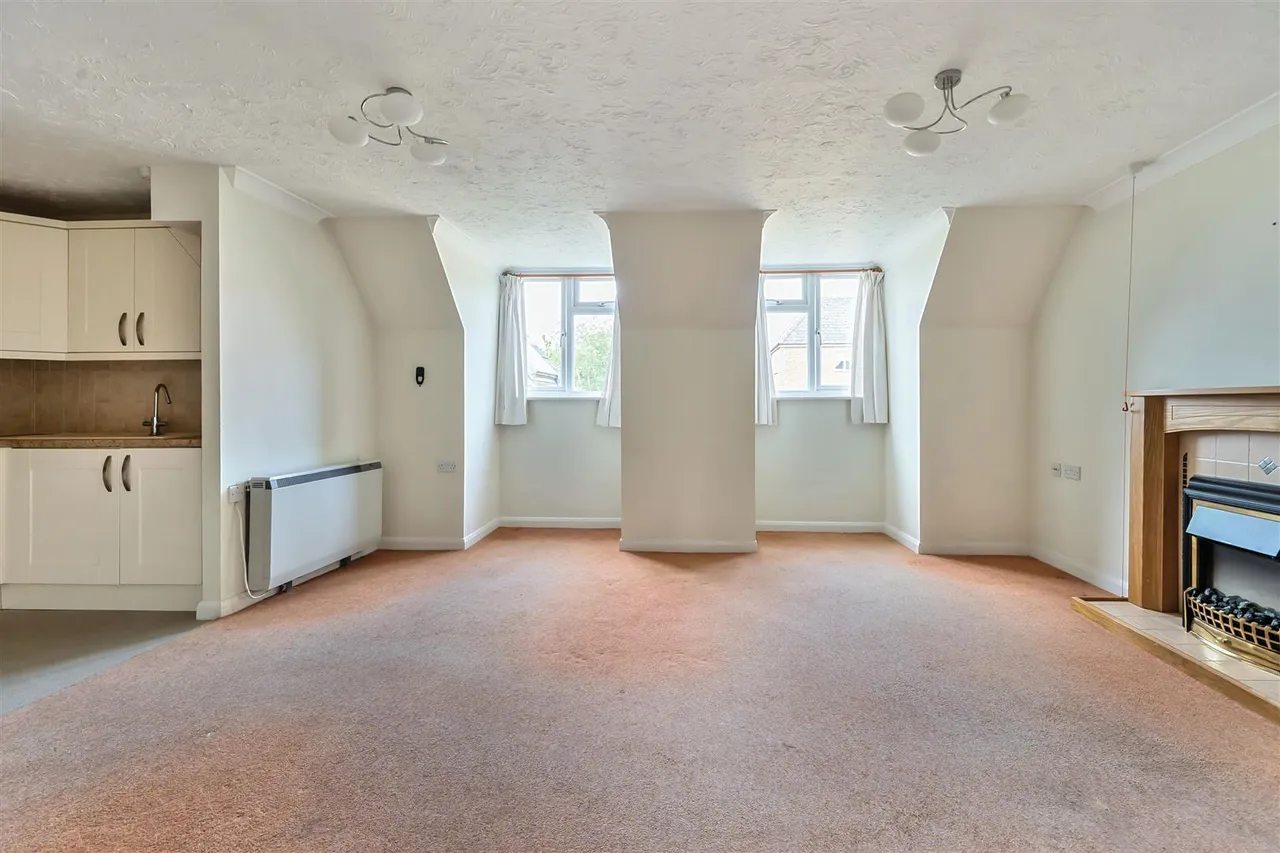 Junction Road, Romford, RM1, photo 5