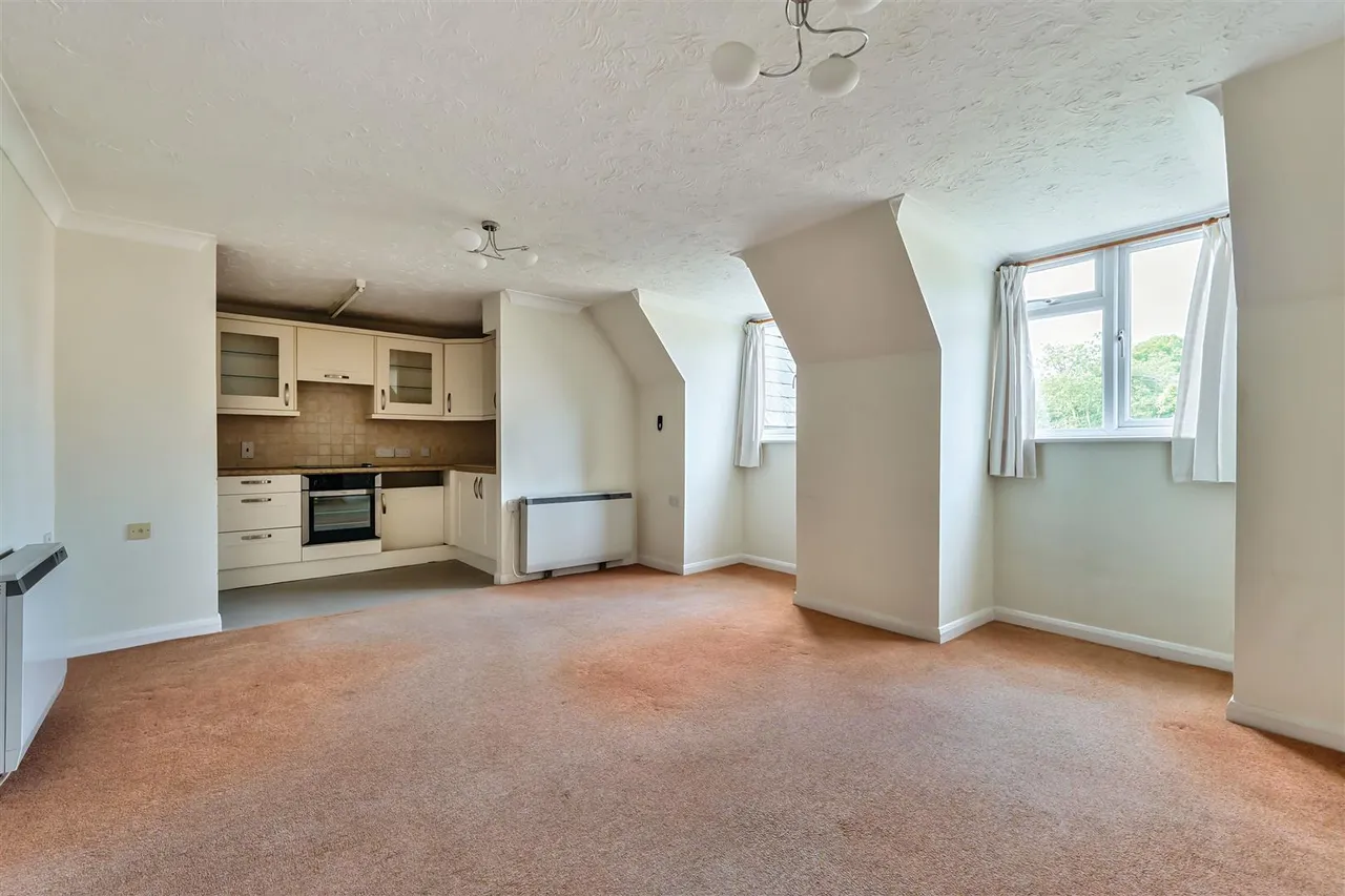 Junction Road, Romford, RM1, photo 3
