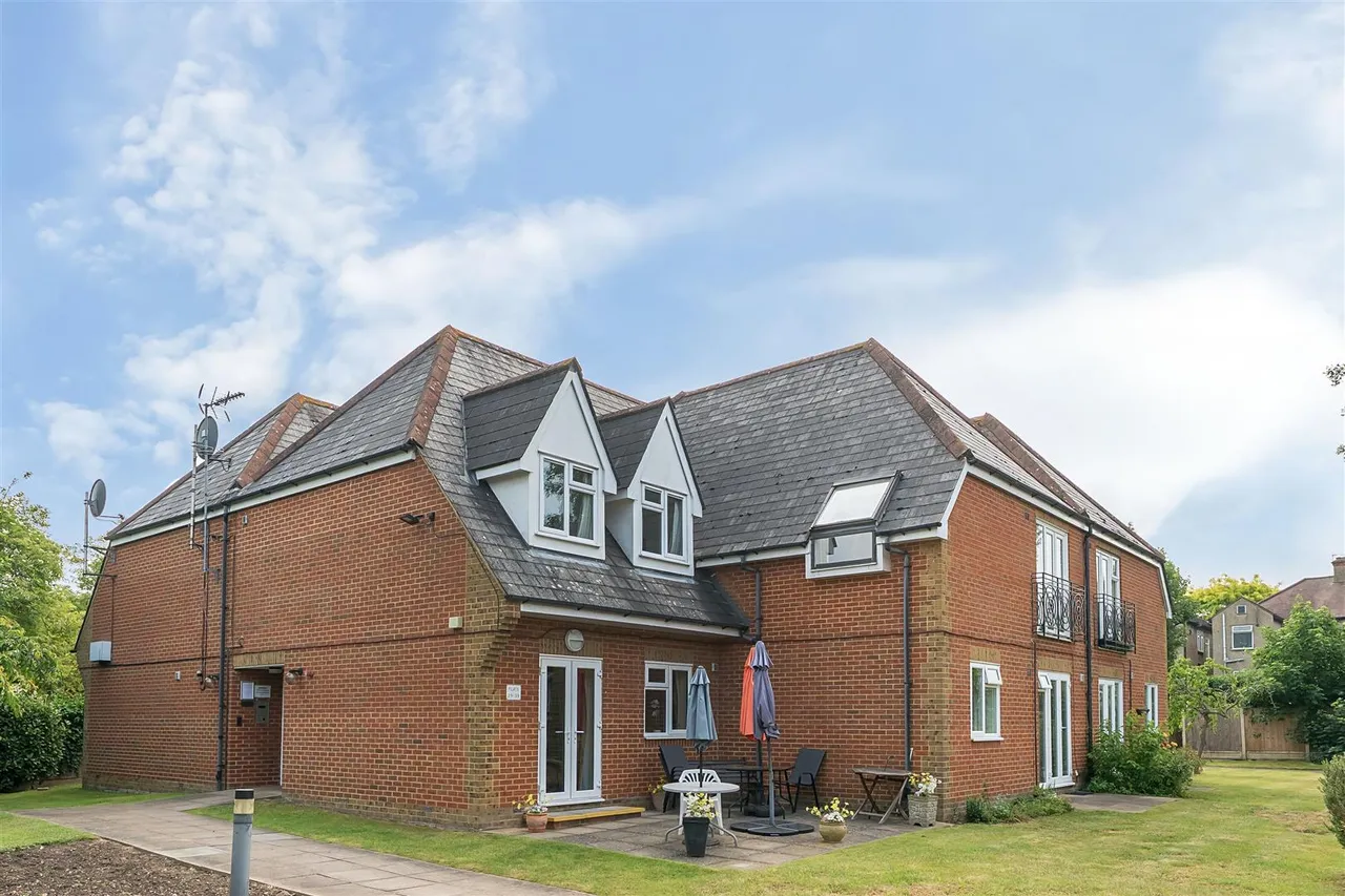Junction Road, Romford, RM1, photo 2