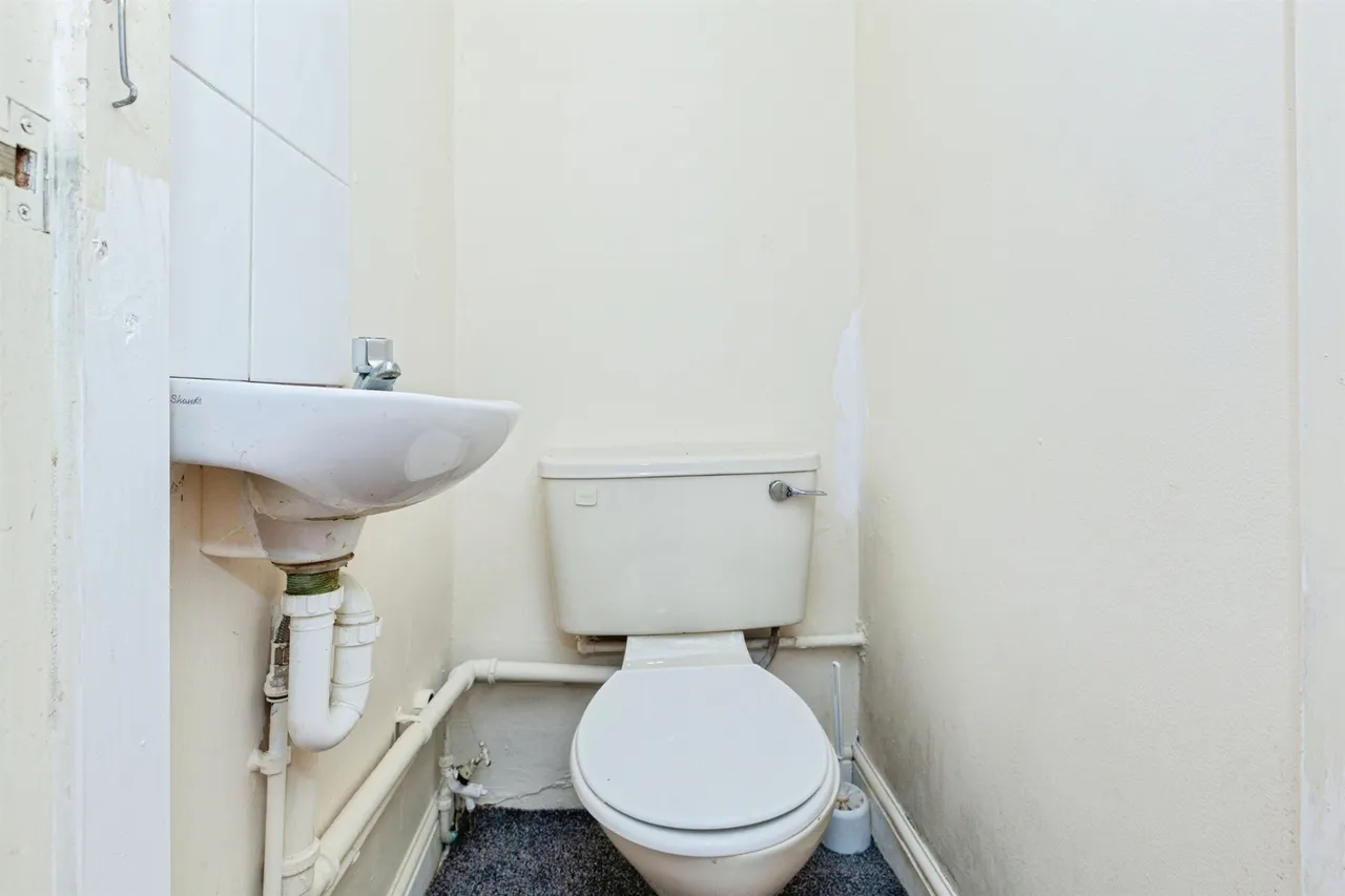 Willow Brook Road, Leicester, photo 5
