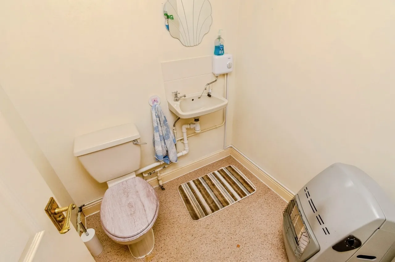 Pye Green Road, Hednesford, Cannock, Staffordshire, WS12, photo 9