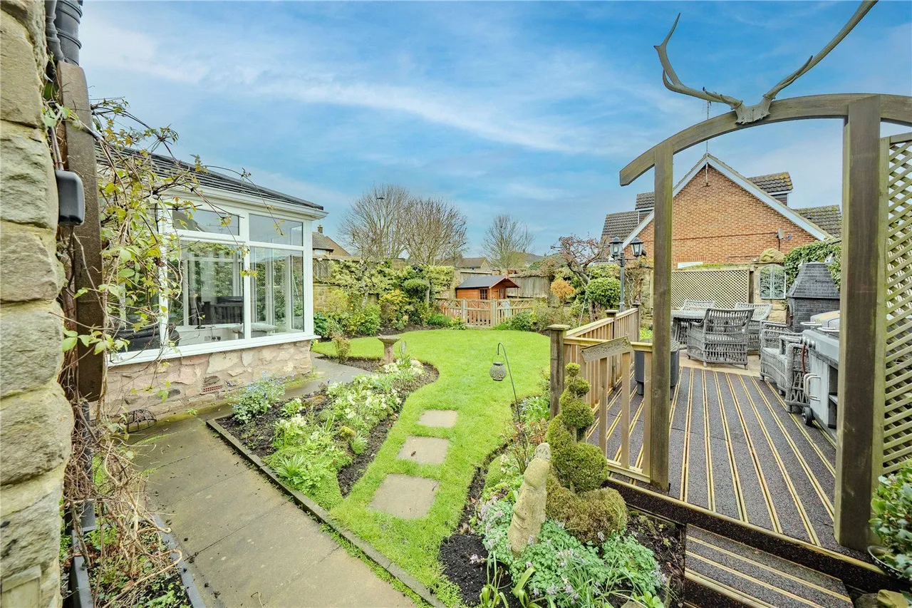 Hawthorn Avenue, Tadcaster, LS24, photo 2