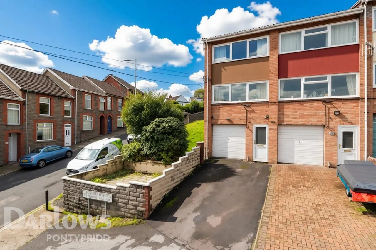 2 bed house for sale, Quarry Hill Close, Pontypridd