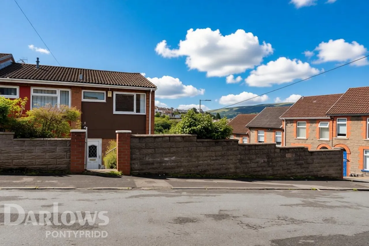 Quarry Hill Close, Pontypridd, photo 14