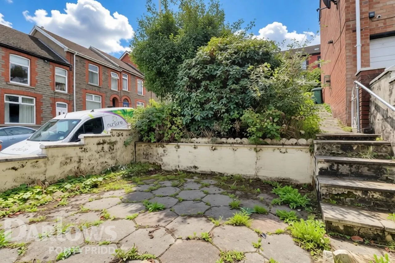 Quarry Hill Close, Pontypridd, photo 11