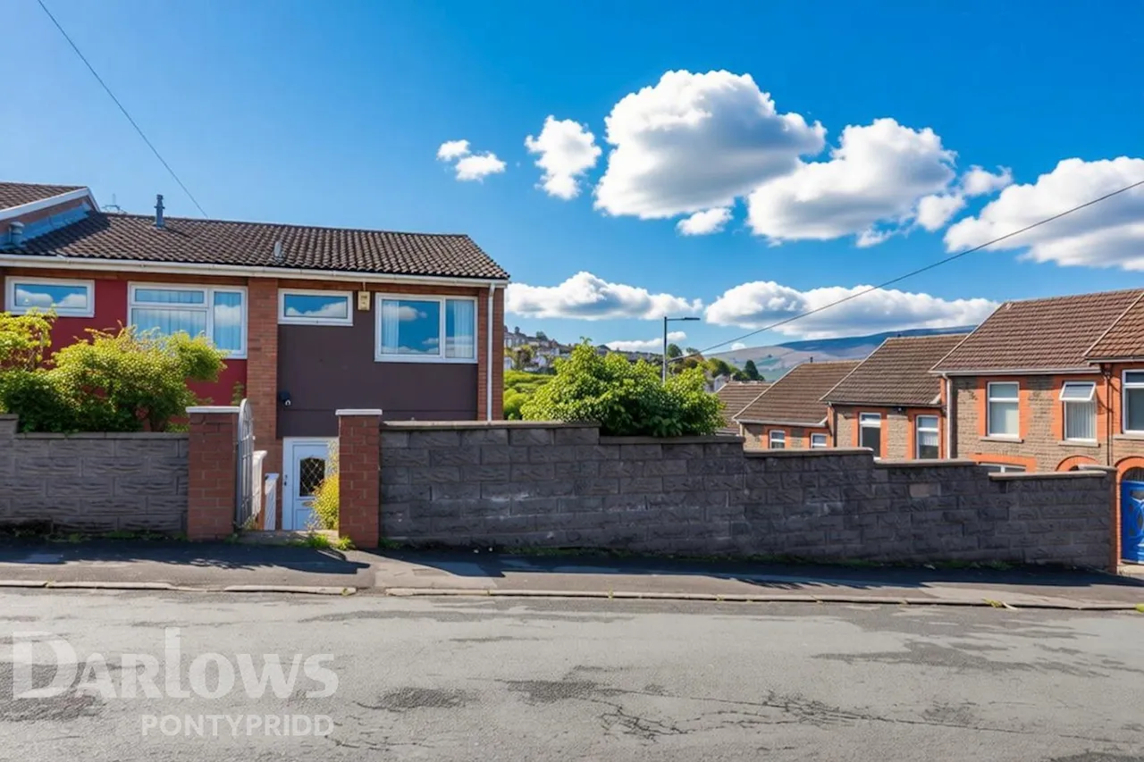 Quarry Hill Close, Pontypridd, photo 15