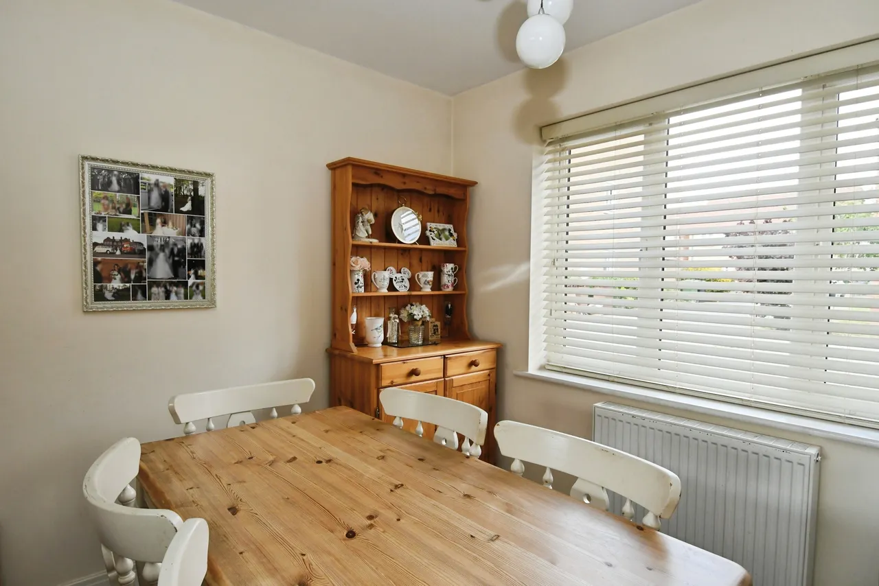 Pavillion Gardens, North Hykeham, LN6, photo 7