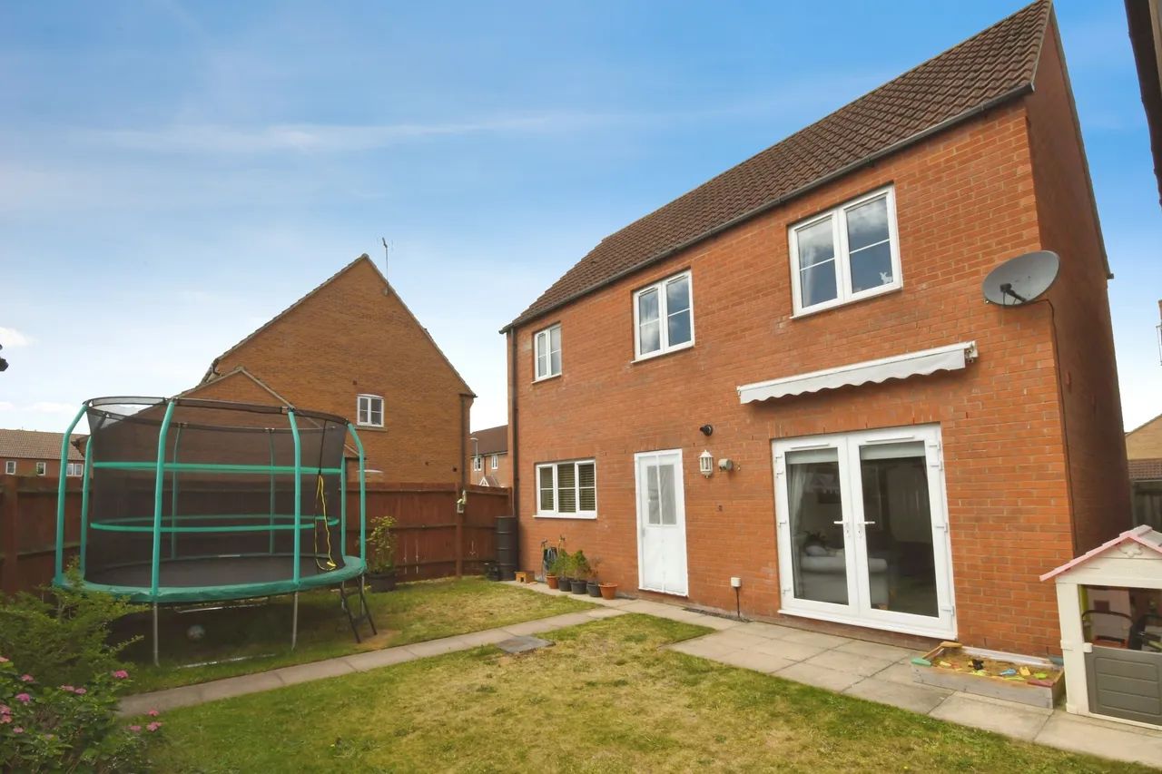 Pavillion Gardens, North Hykeham, LN6, photo 23