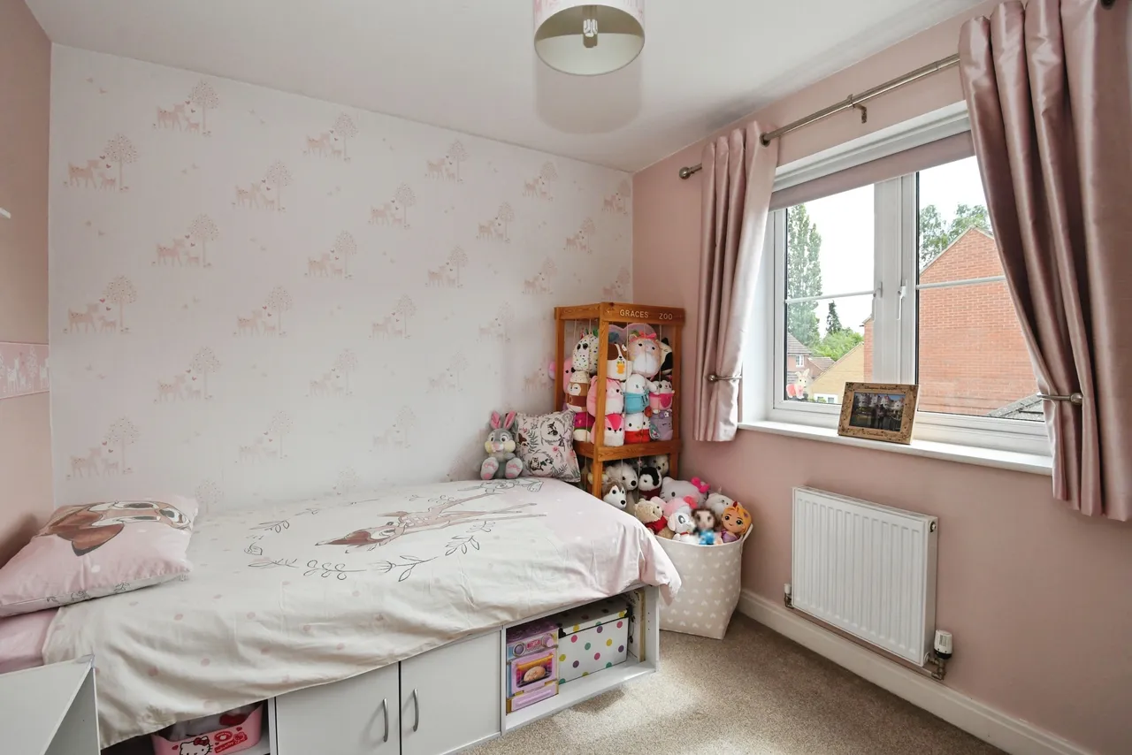 Pavillion Gardens, North Hykeham, LN6, photo 15