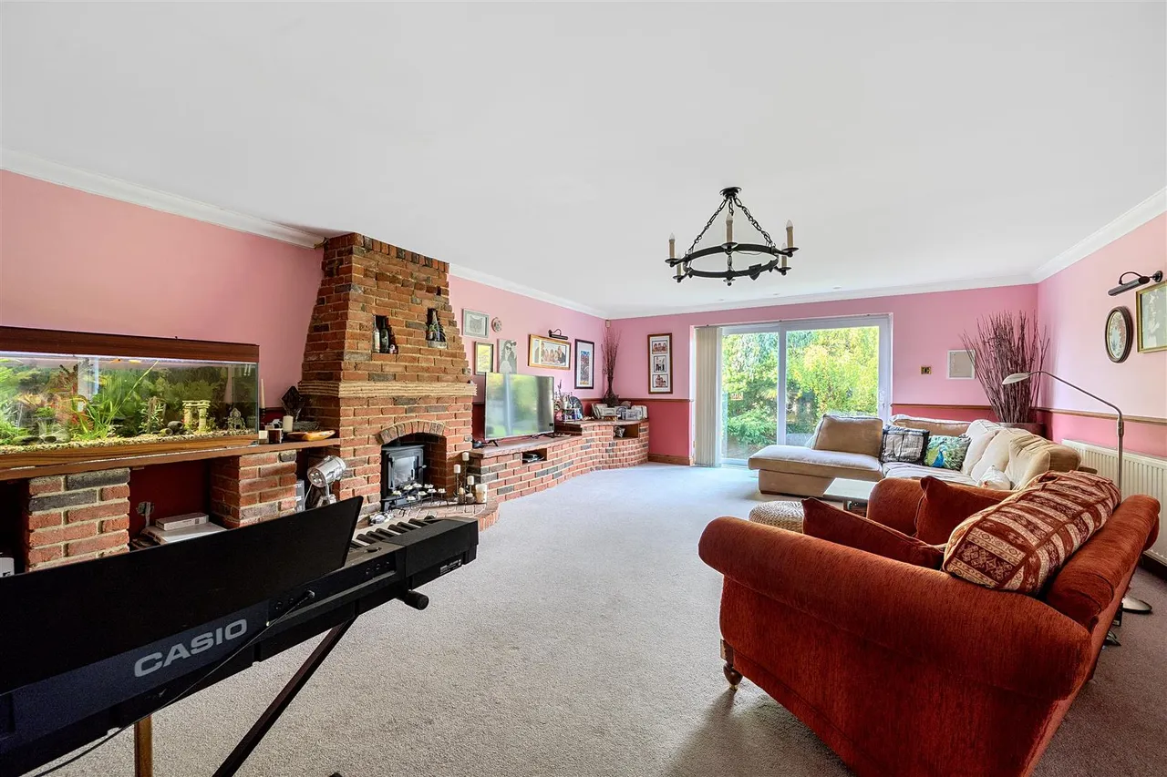 Arundel Road, Cliffsend, Ramsgate, CT12 5DZ, photo 2