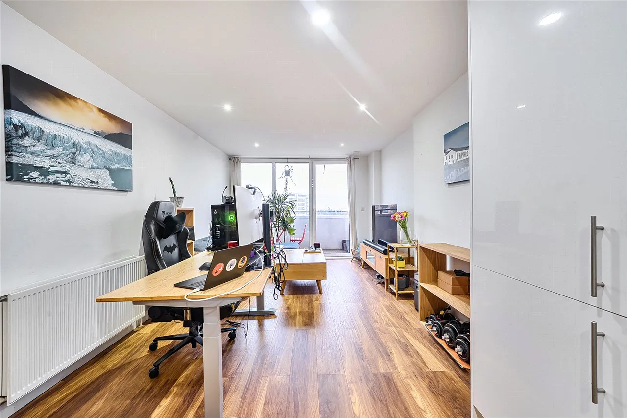 Ward Road, London, E15, photo 10