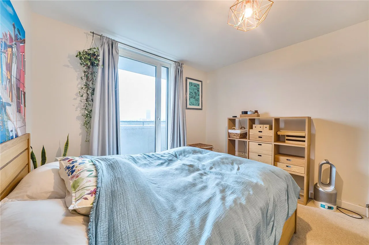 Ward Road, London, E15, photo 3