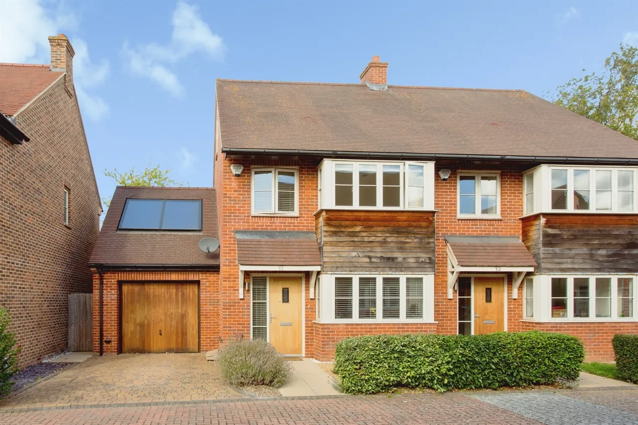 4 bed house for sale, Middleton Close, Cambridge, CB4