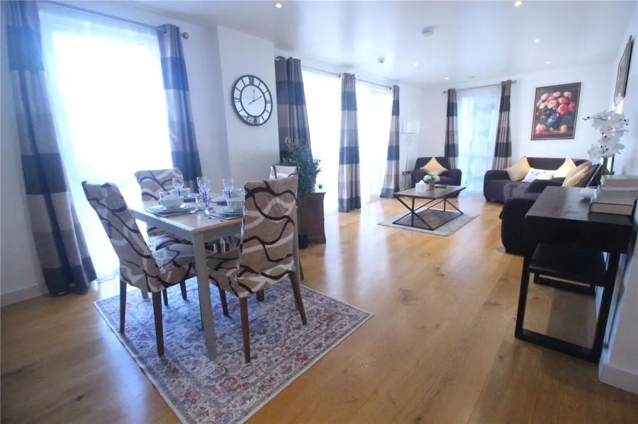 Railway Terrace, Slough, SL2, photo 2
