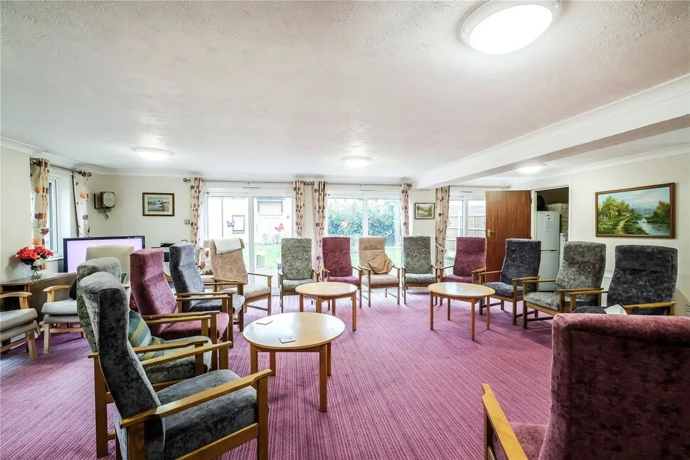 Portland Close, Chadwell Heath, RM6, photo 7