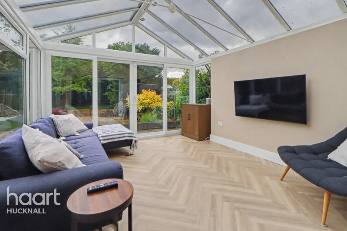 Thoresby Dale, Nottingham, NG15, photo 17