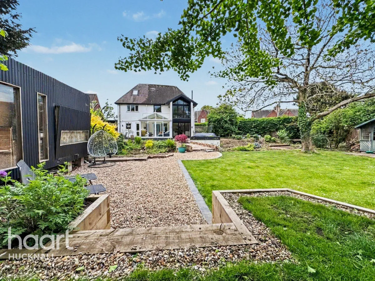 Thoresby Dale, Nottingham, NG15, photo 33