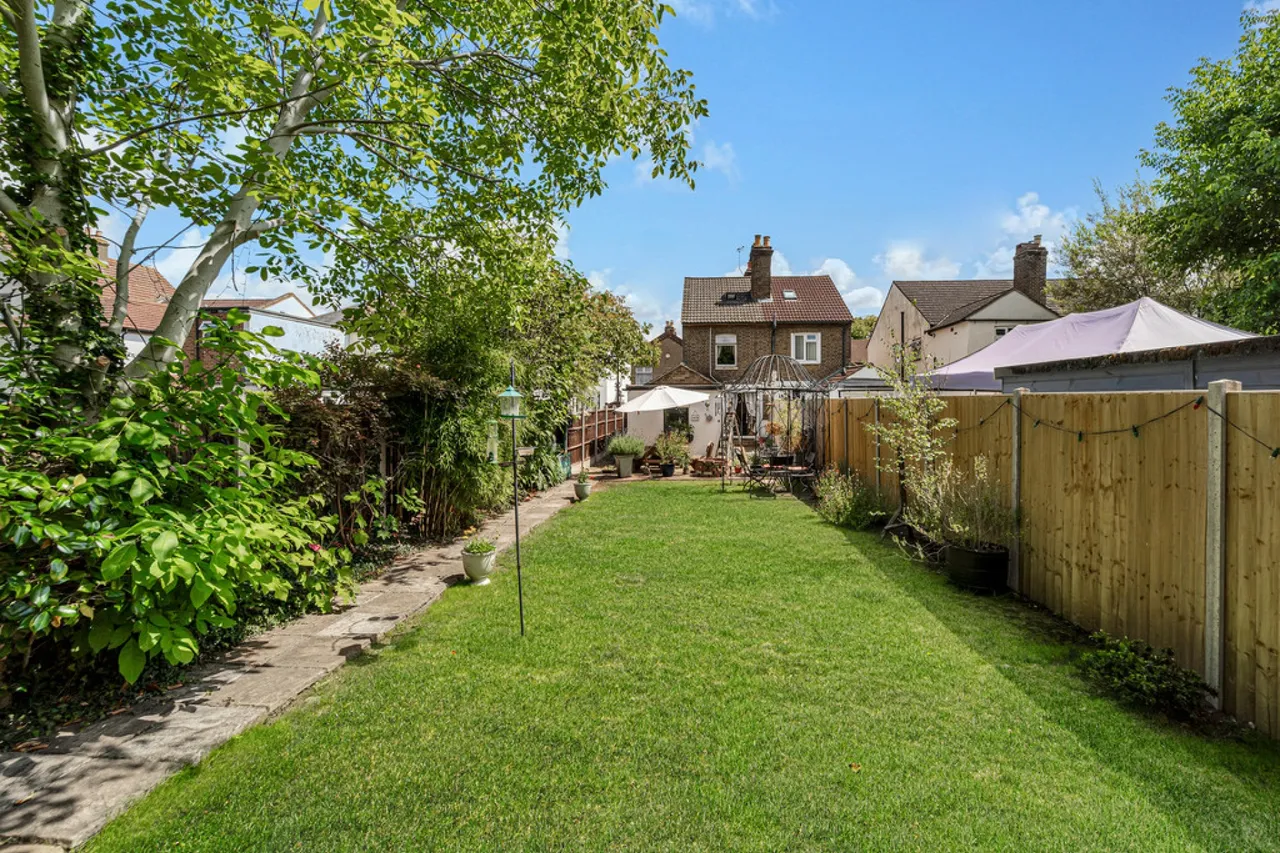 New Road, Staines-upon-Thames, TW18, photo 14