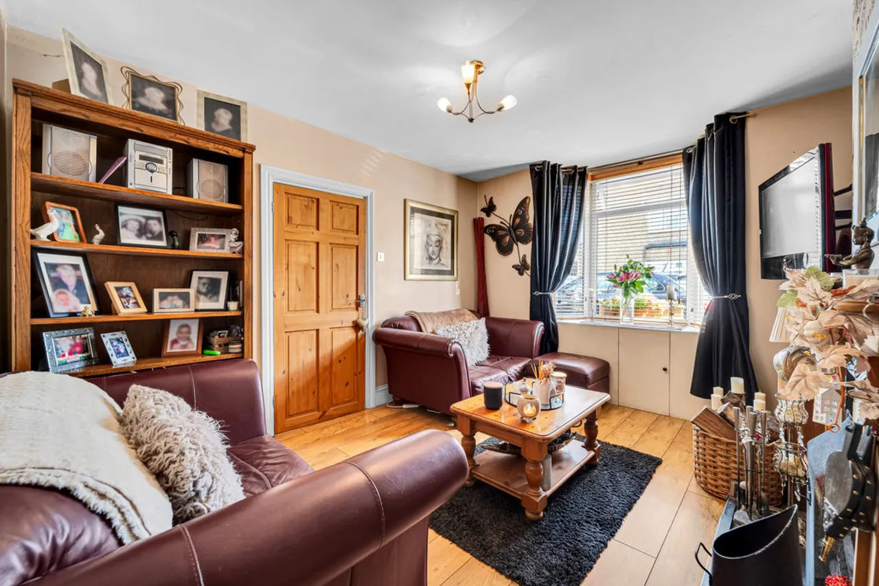 New Road, Staines-upon-Thames, TW18, photo 6
