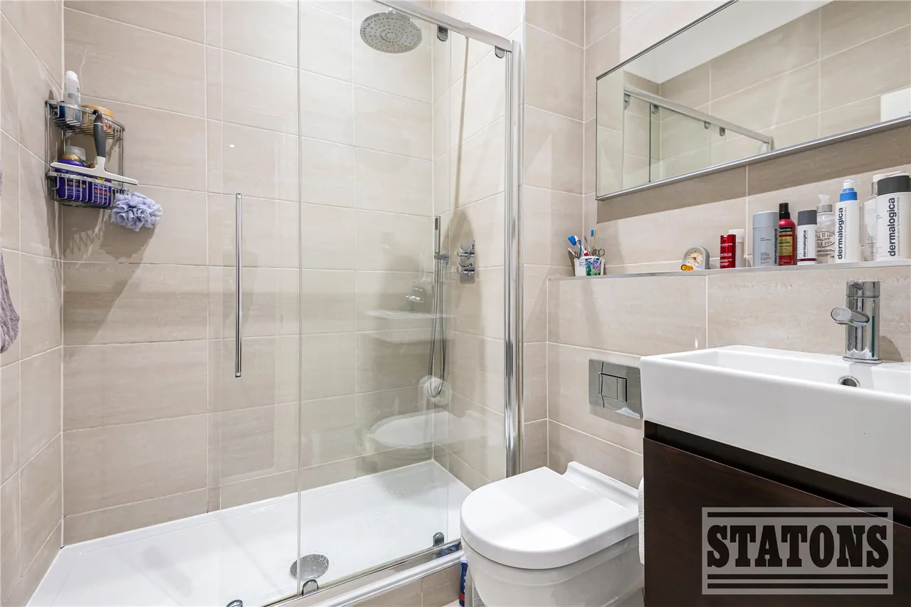 Rydal Mount, Santers Lane, Potters Bar, Hertfordshire, EN6 2SP, photo 13