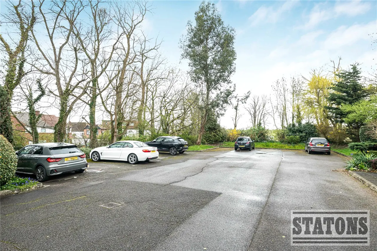 Rydal Mount, Santers Lane, Potters Bar, Hertfordshire, EN6 2SP, photo 19