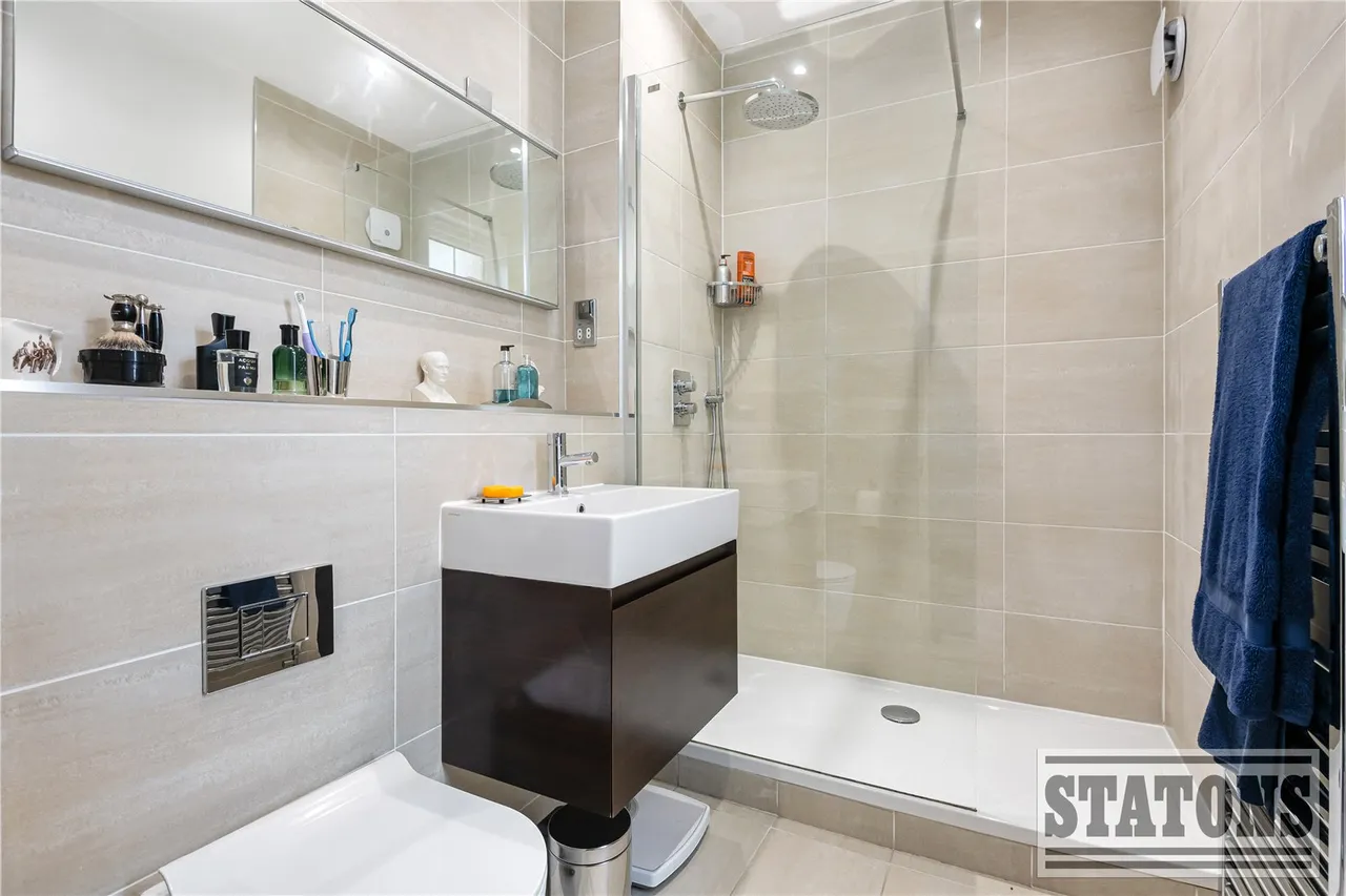 Rydal Mount, Santers Lane, Potters Bar, Hertfordshire, EN6 2SP, photo 11