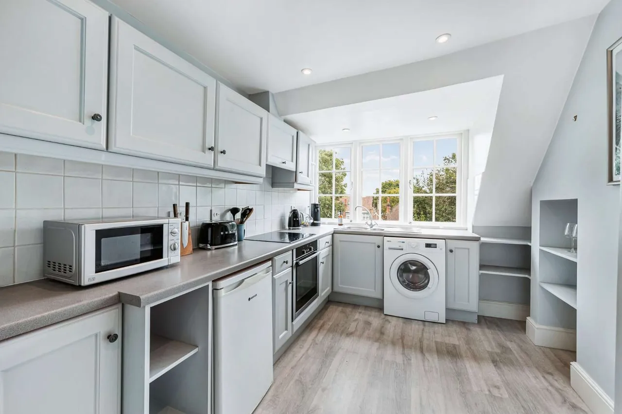 Woodstock Road, London, W4 1UF, photo 3