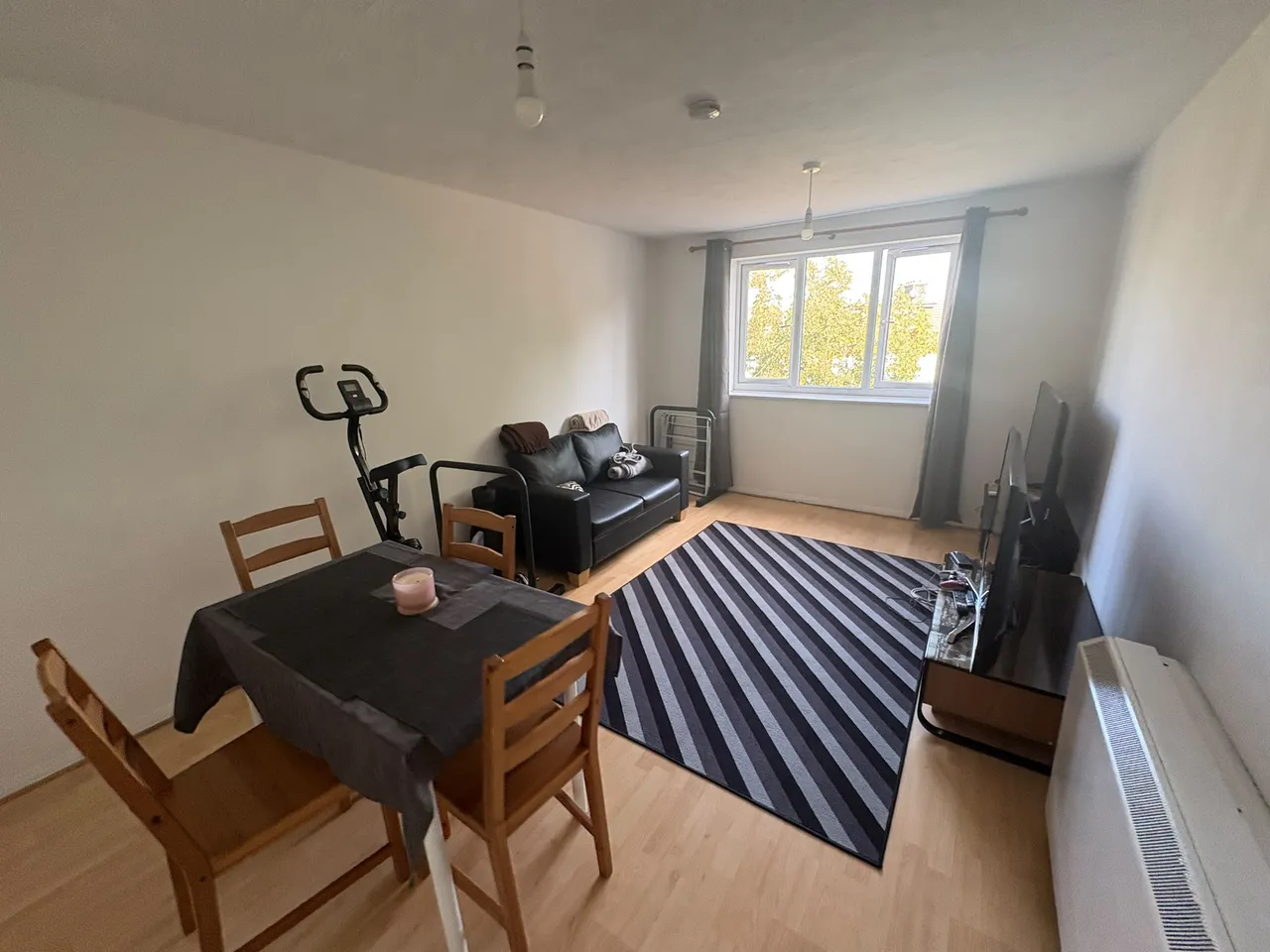 2 bed flat to rent — Greenslade Road, Barking, IG11 9XE