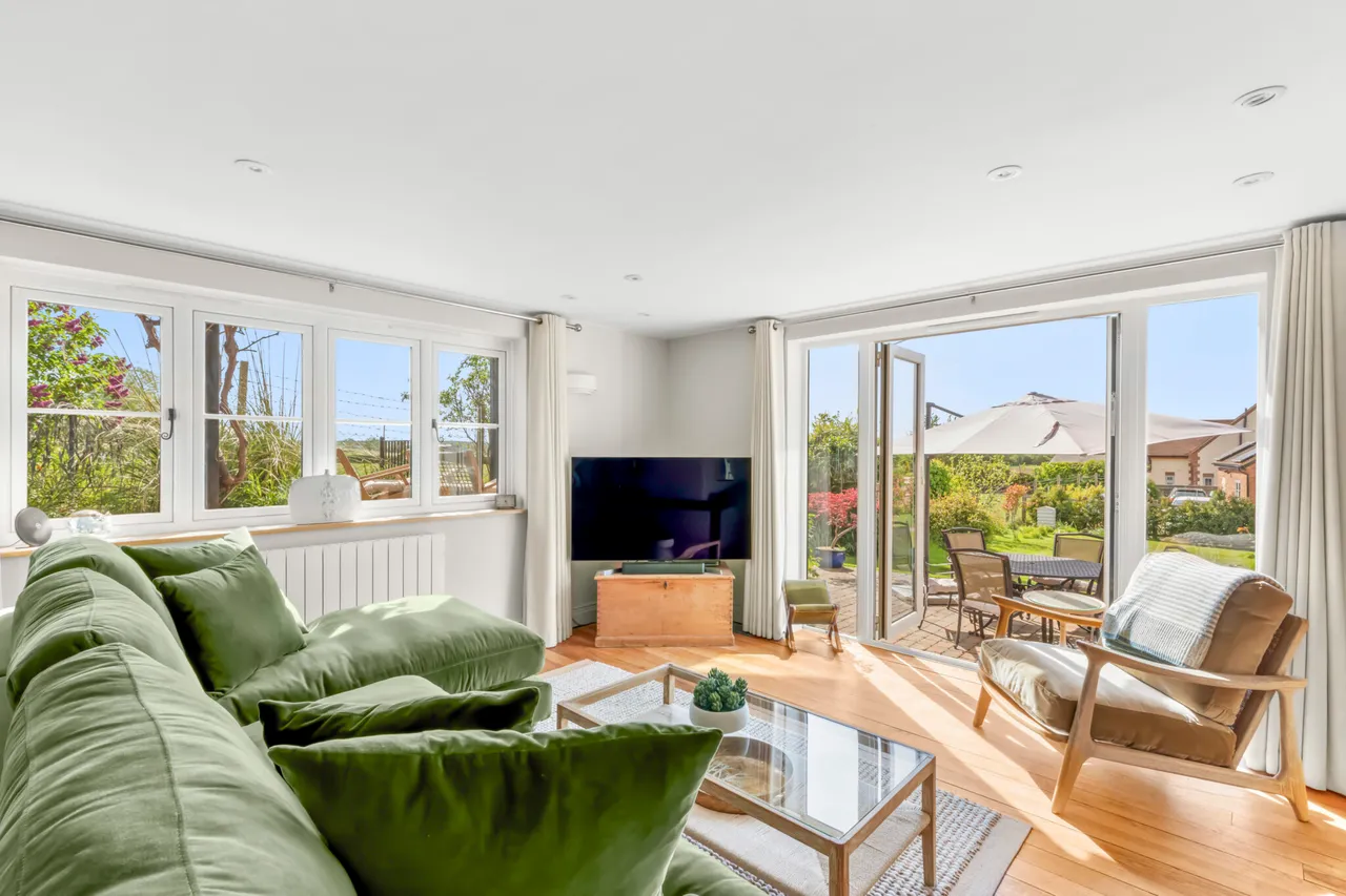 Ickford Road, Shabbington, HP18, photo 3