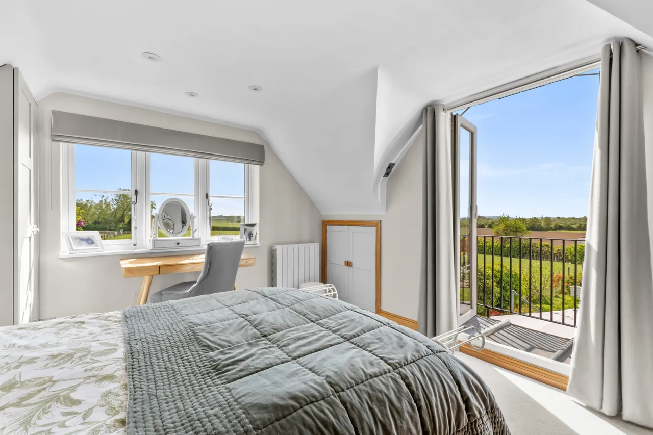 Ickford Road, Shabbington, HP18, photo 13
