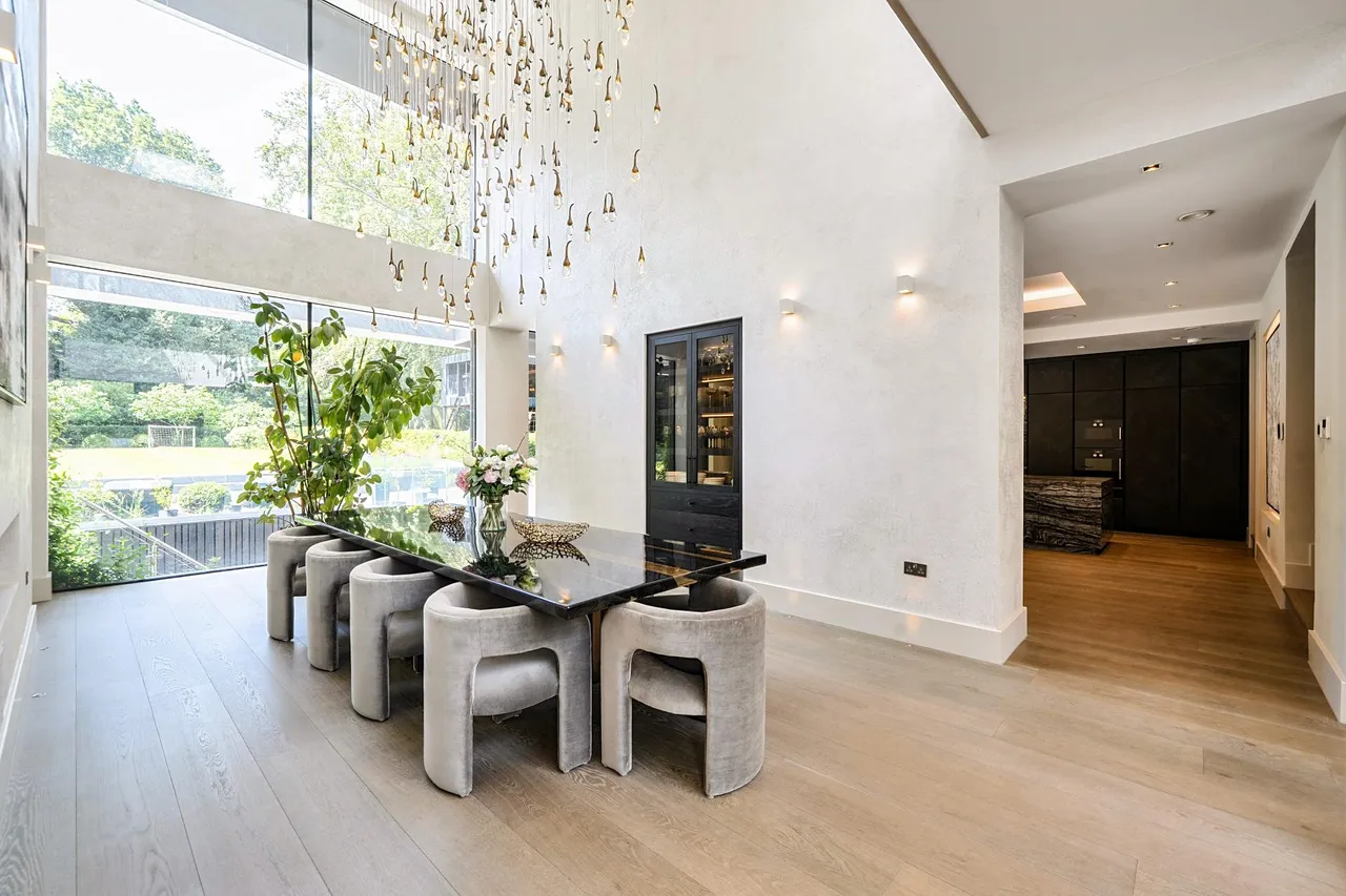 Warren Drive, Kingswood, photo 9